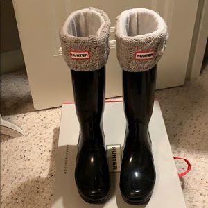 Hunter Tall Gloss Rainboot & Tall Boot Socks